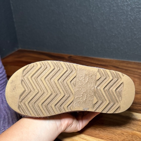 Ugg Cozy Purple Knit Kids Boots 11 - Picture 7 of 9